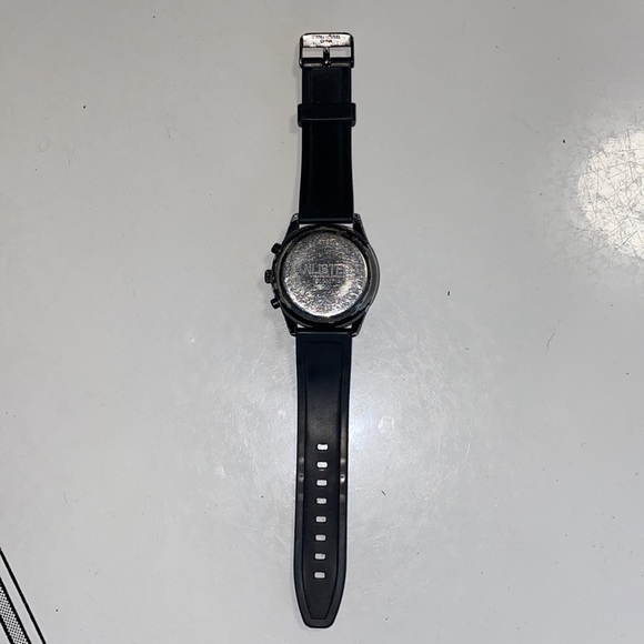 Unlisted By Kenneth Cole Black Watch - Picture 3 of 4